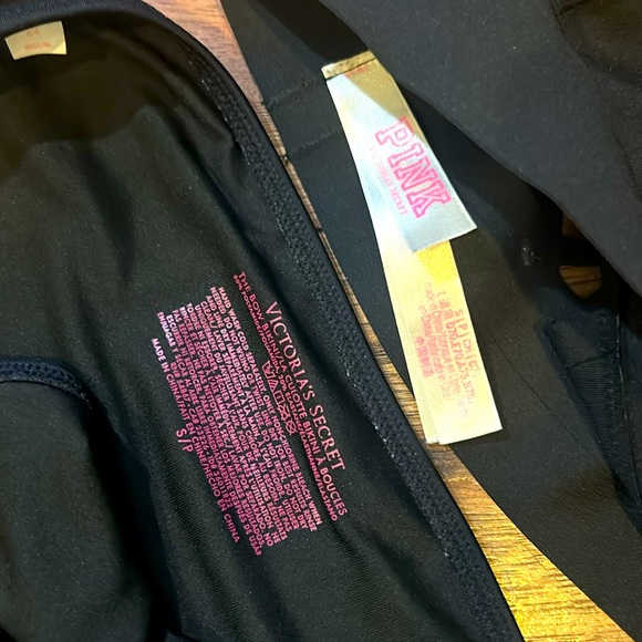 Victoria’s Secret swim! - Picture 3 of 3